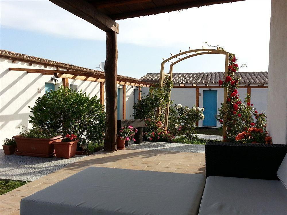 Sa Corti De Sa Perda Piscinas Hotel Exterior photo
