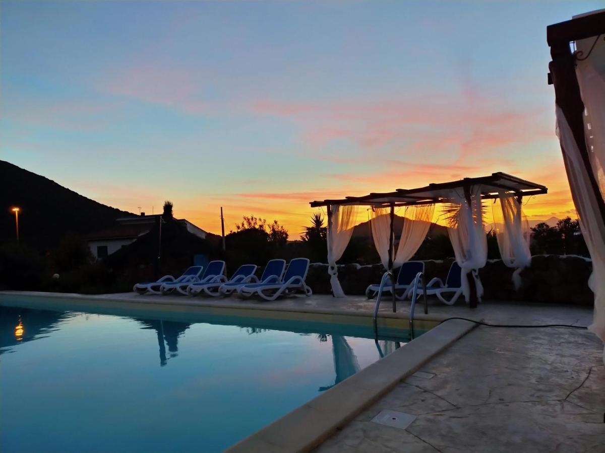 Sa Corti De Sa Perda Piscinas Hotel Exterior photo