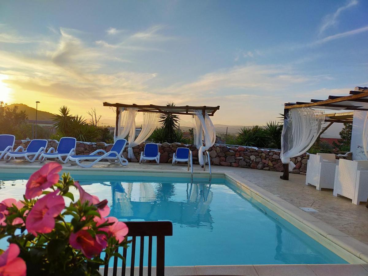 Sa Corti De Sa Perda Piscinas Hotel Exterior photo